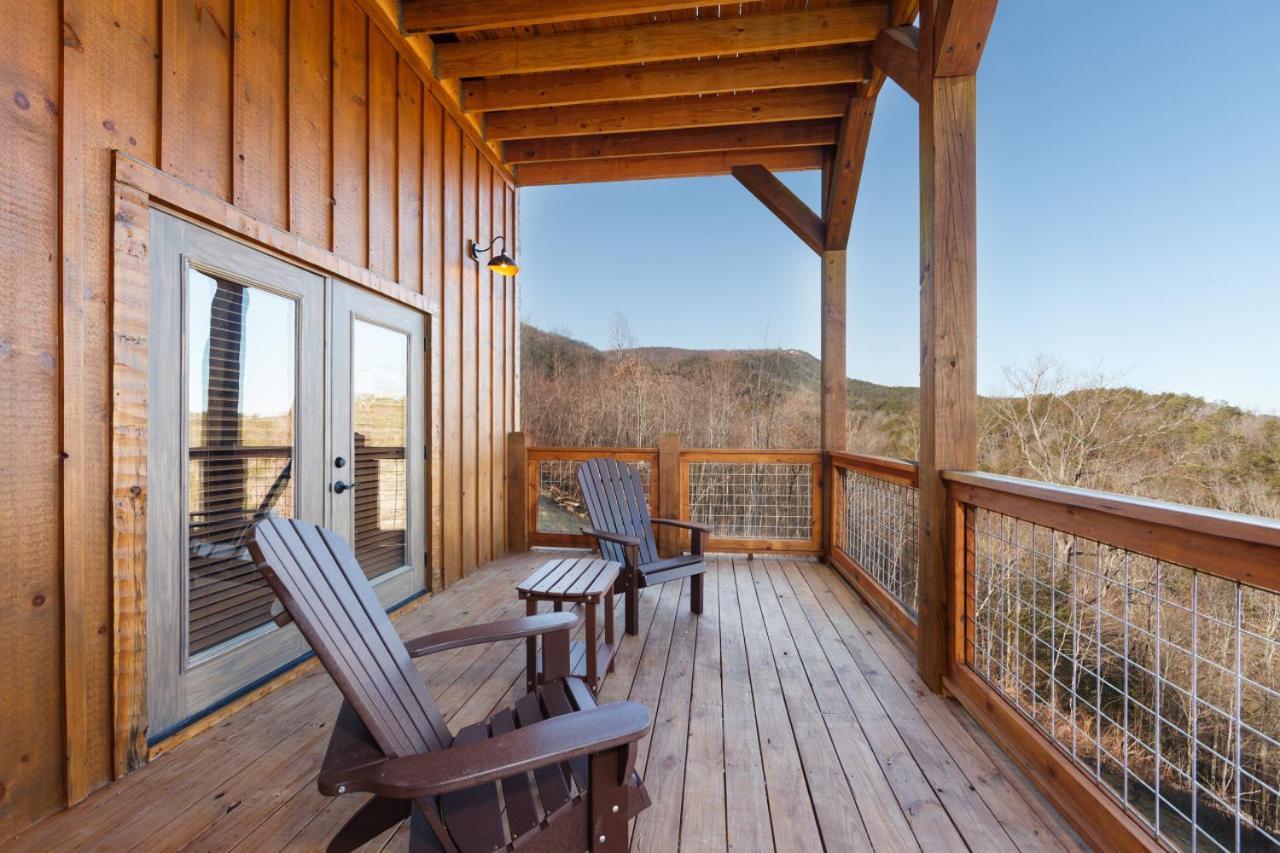 Splash Mountain Pool Hot Tub Theater Game Room Sevierville Exterior photo